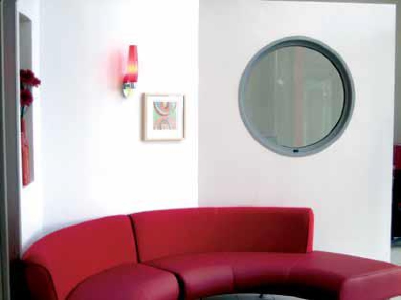 oeil-de-boeuf-alu-basculant.jpg -